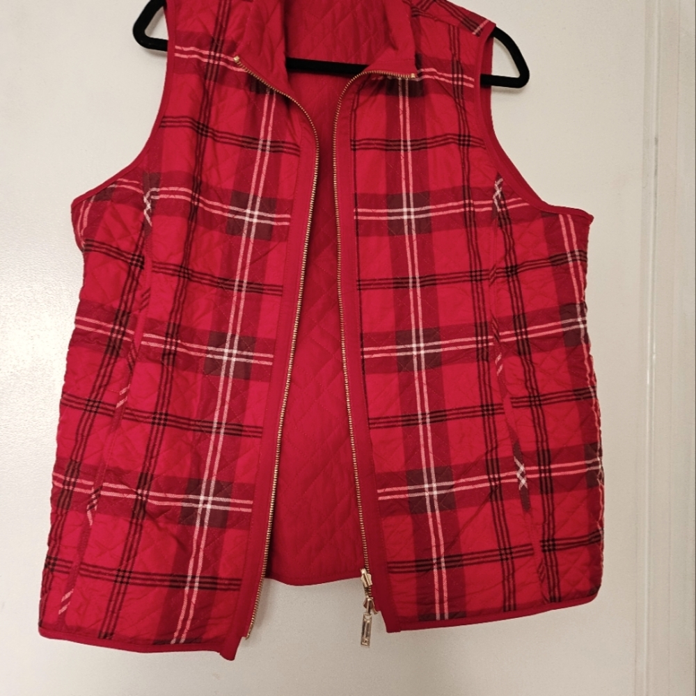 Reversible vest